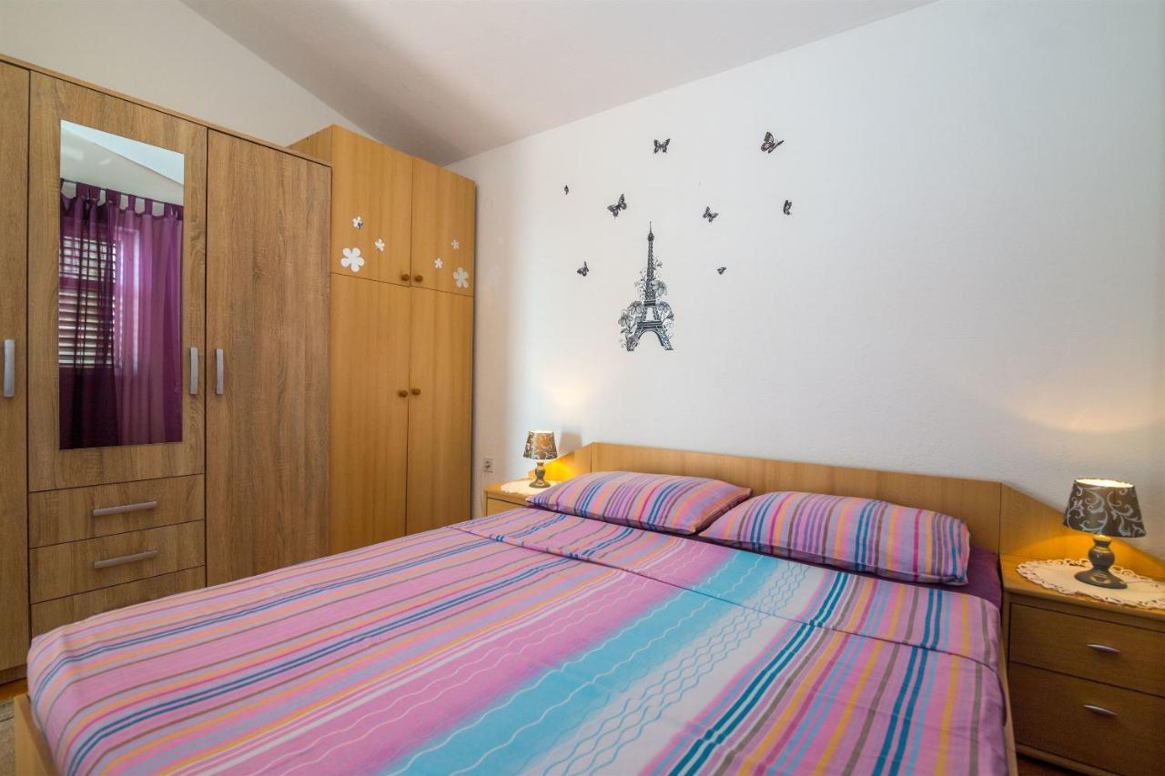 Apartments Tolj 이그라네 외부 사진