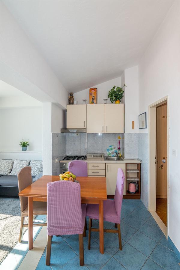 Apartments Tolj 이그라네 외부 사진